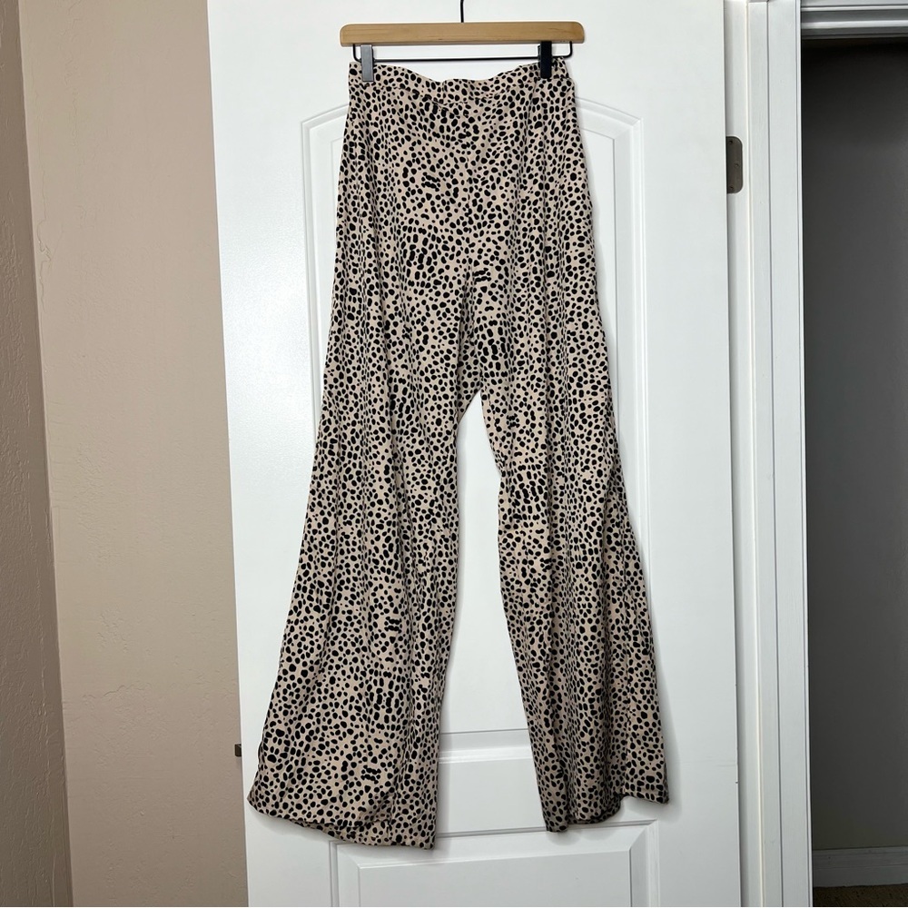 Nasty Gal spotted wide leg pants size 8